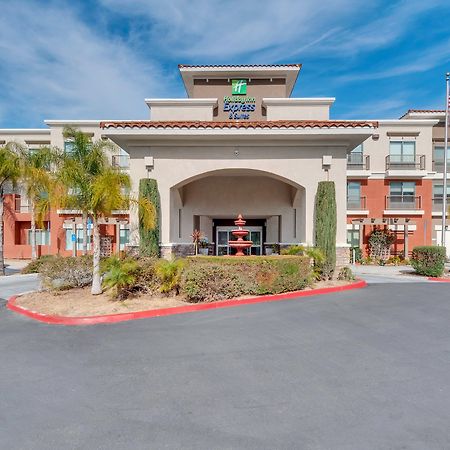 Holiday Inn Express Hotel & Suites Lake Elsinore By Ihg Luaran gambar