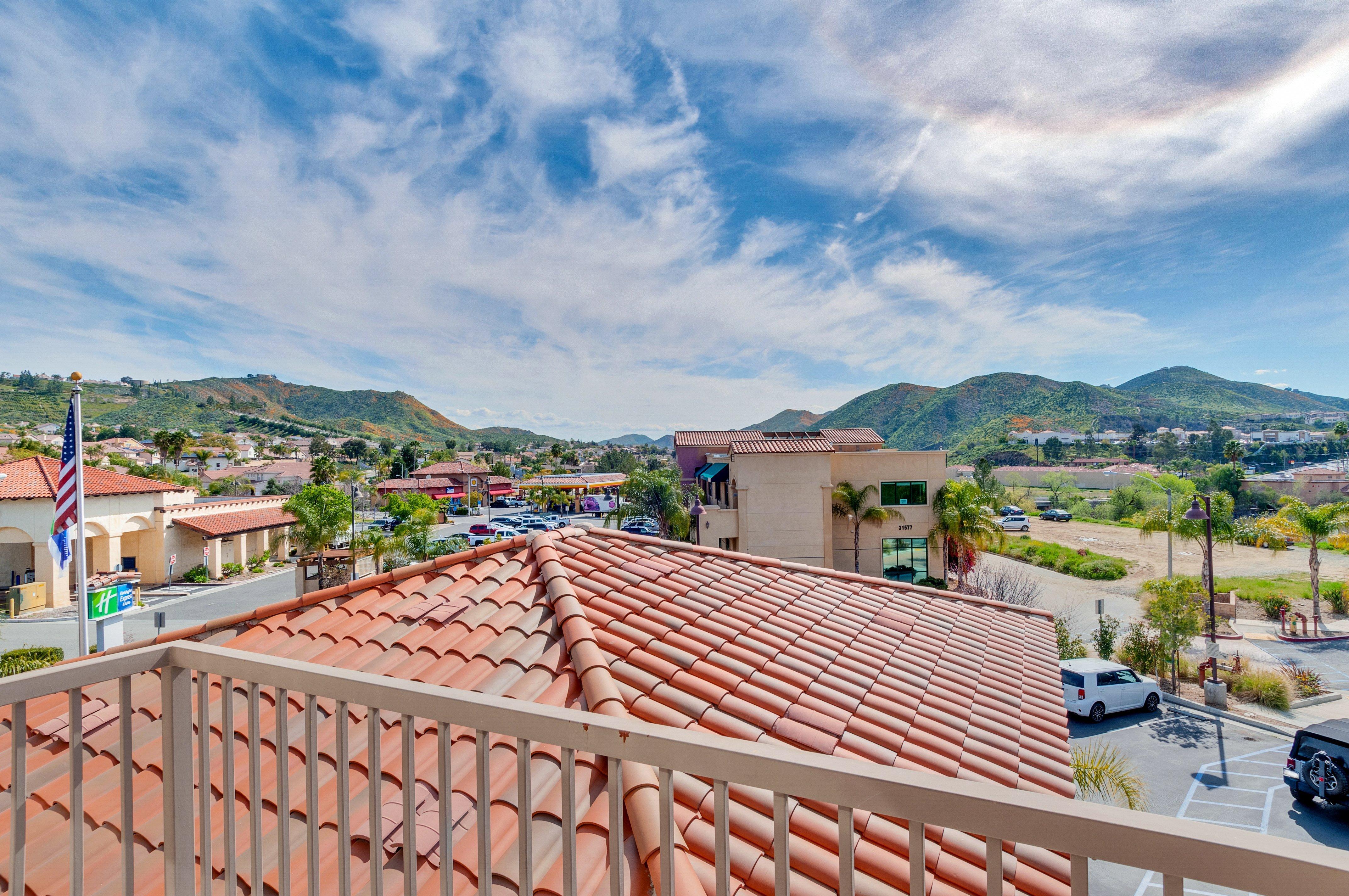 Holiday Inn Express Hotel & Suites Lake Elsinore By Ihg Luaran gambar