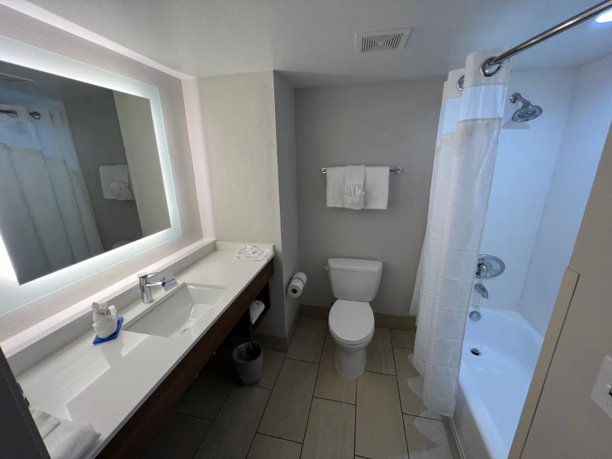 Holiday Inn Express Hotel & Suites Lake Elsinore By Ihg Luaran gambar