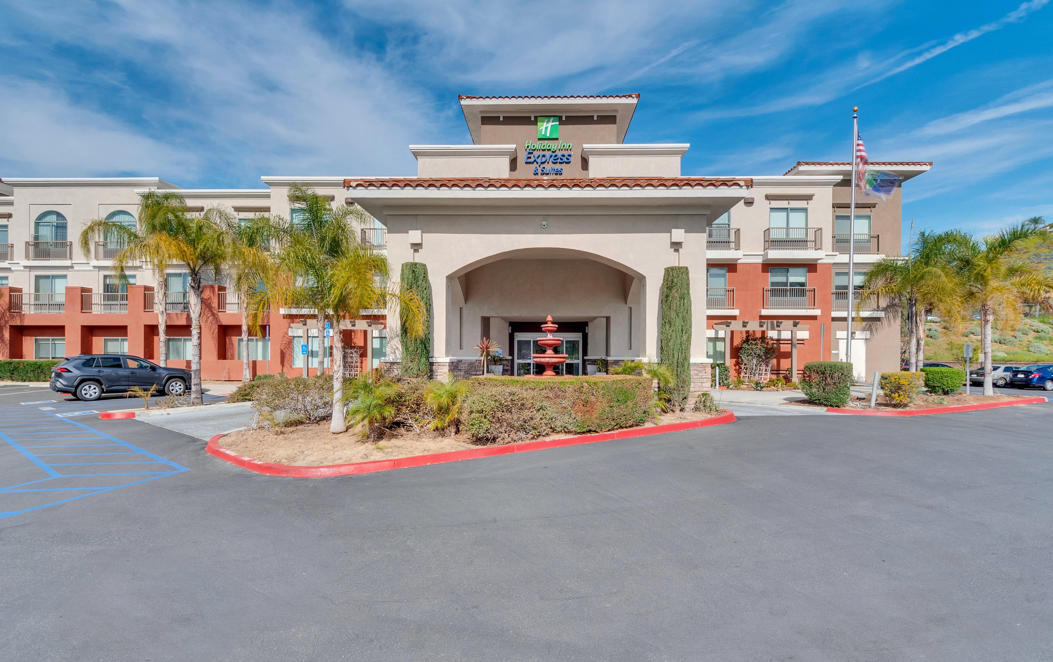 Holiday Inn Express Hotel & Suites Lake Elsinore By Ihg Luaran gambar